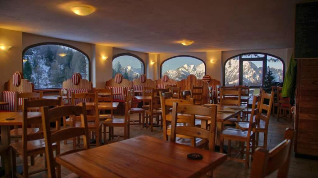 Hôtel Rifugio Campelli à Barzio Extérieur photo
