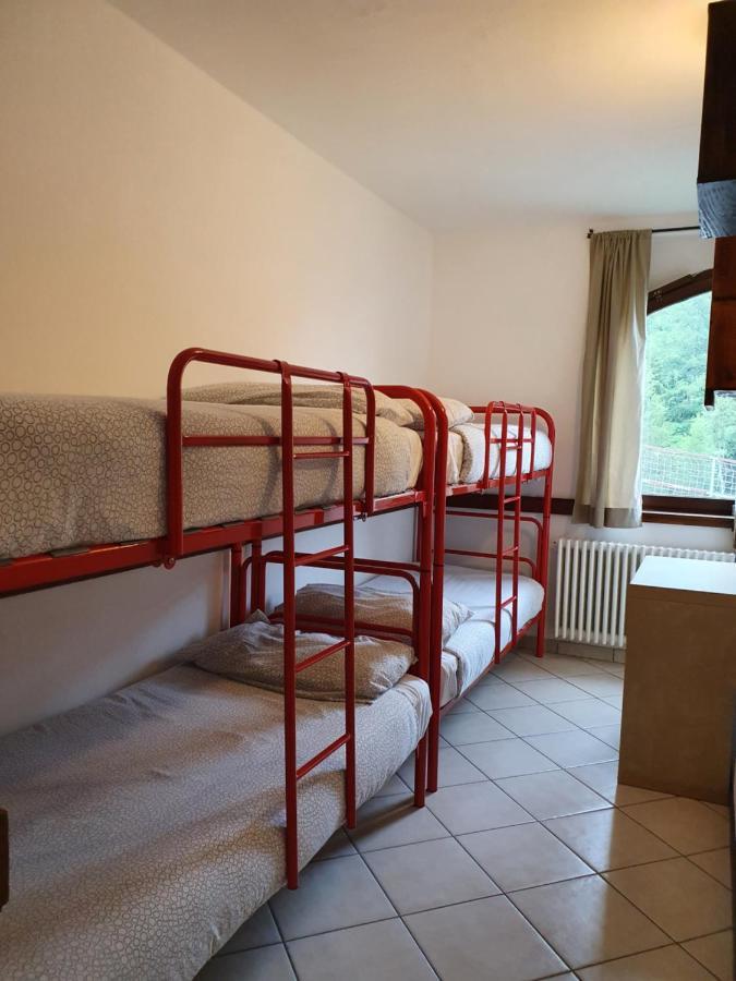 Hôtel Rifugio Campelli à Barzio Extérieur photo