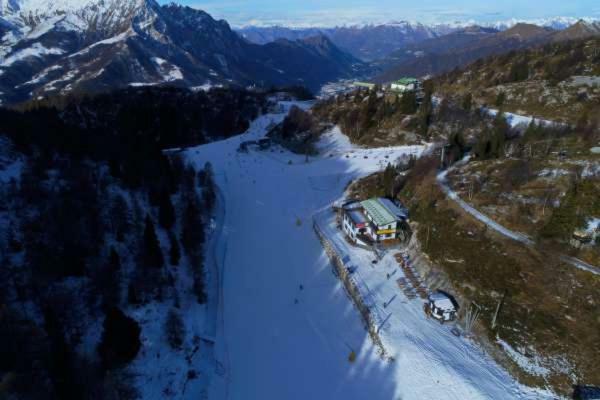 Hôtel Rifugio Campelli à Barzio Extérieur photo
